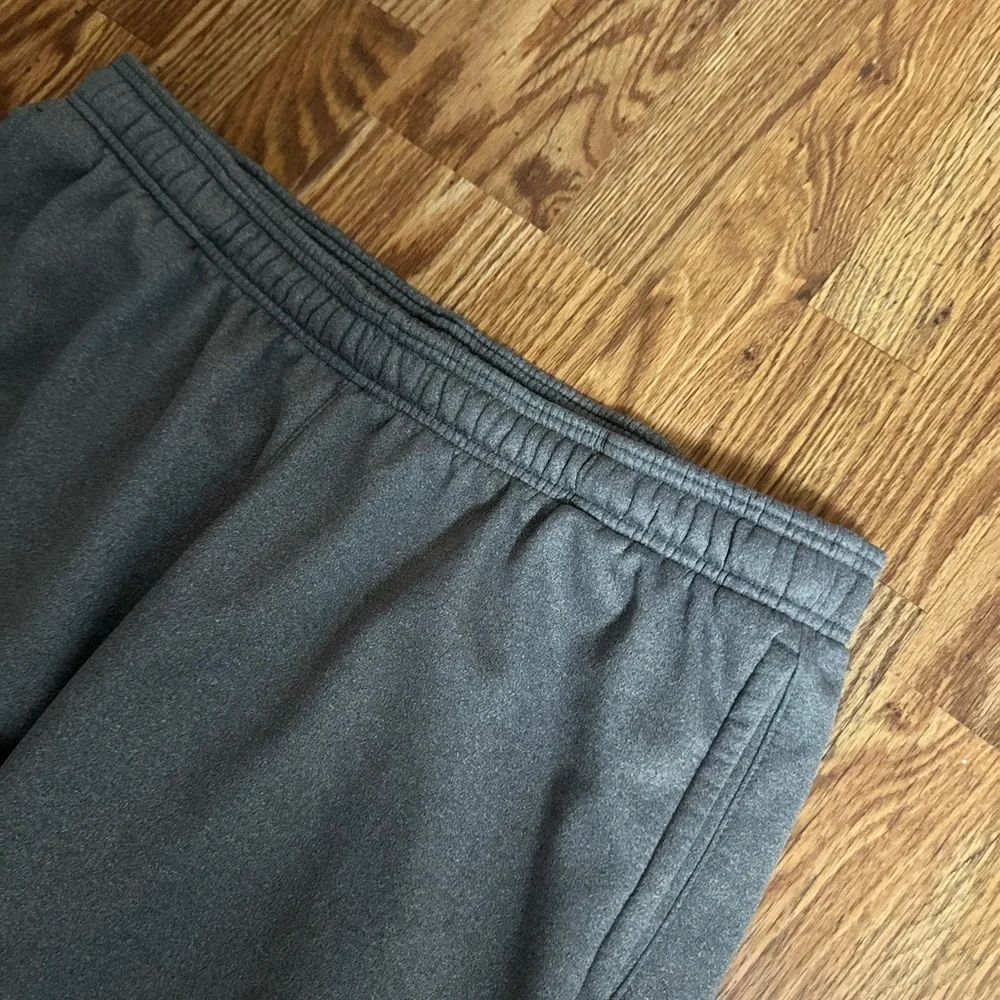 Men’s Under Armour Pants Size 2XL